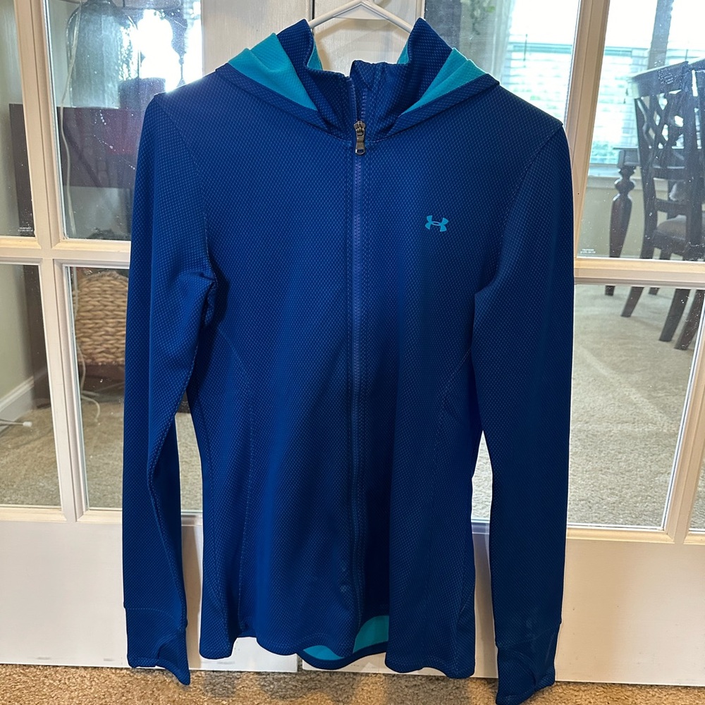 Under Armour two-toned blue zip-up jacket/sweatshirt, sz med, barely worn